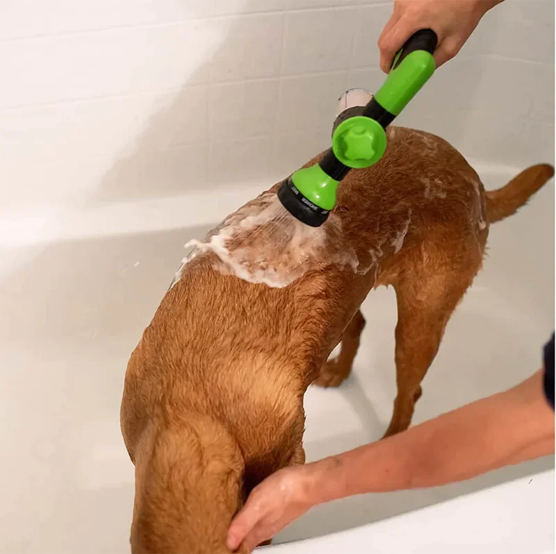 "Kit de Limpeza e Banho para Cães: Pistola de Pulverização de Alta Pressão com Mangueira de Chuveiro, 3 Modos Ajustáveis para Lavagem Eficiente com Água, Espuma e Sabão"